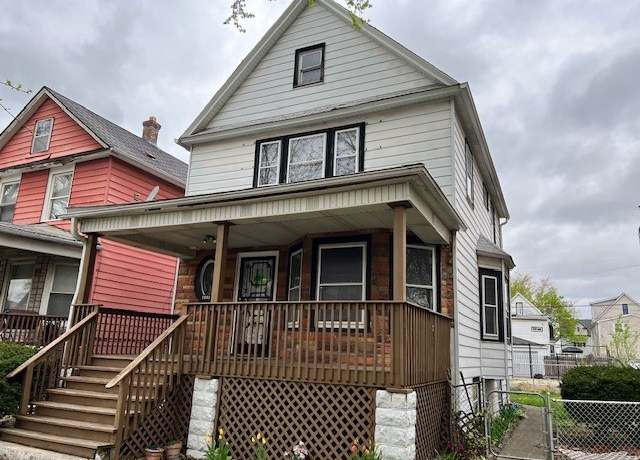 Property at 5040 W Erie St, Chicago, IL 60644, 3 beds, 1.5 baths