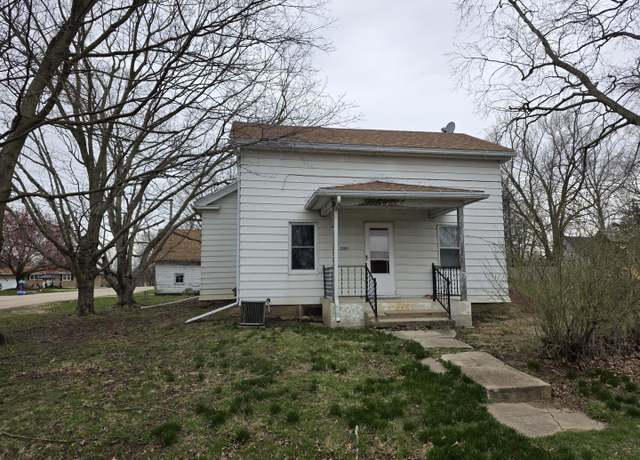 Property at 2203 Deets Rd, Sterling, IL 61081, 3 beds, 1 bath