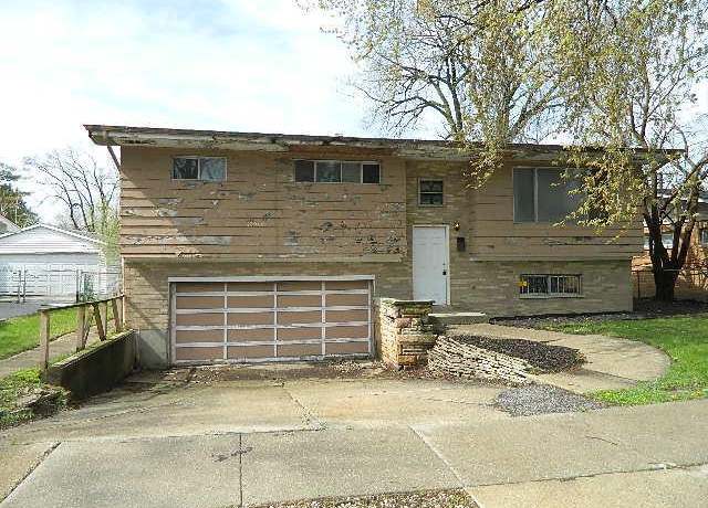 Property at 13908 S Reeves Rd, Robbins, IL 60472, 3 beds, 1 bath