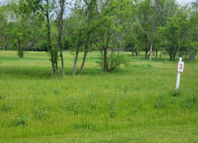 Property at 15052 W Schlosser Ct, Wadsworth, IL 60083