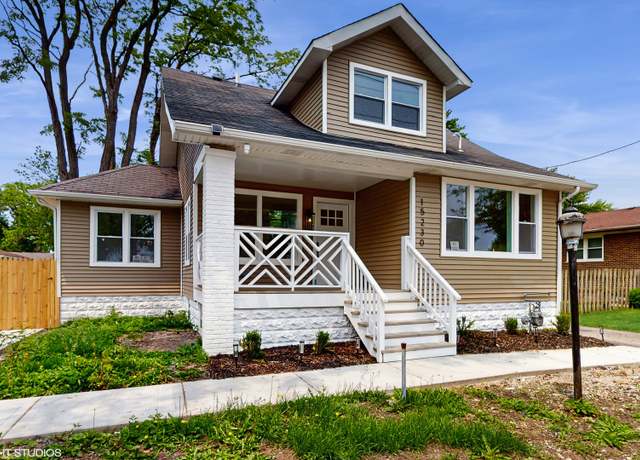 Property at 15230 State St, South Holland, IL 60473, 3 beds, 2.5 baths