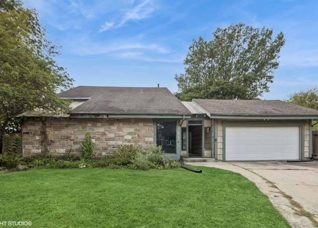 Property at 30W151 Arlington Ct, Warrenville, IL 60555, 4 beds, 2.5 baths