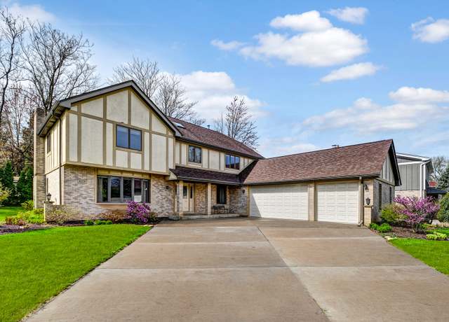 Property at 6231 W 125th St, Palos Heights, IL 60463, 4 beds, 3 baths