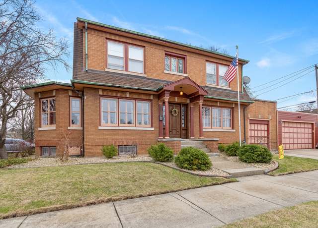 Property at 9800 S Leavitt St, Chicago, IL 60643, 4 beds, 2.5 baths