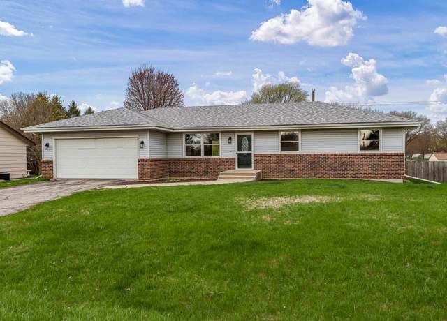 Property at 8932 Polaris Dr, Machesney Park, IL 61115, 3 beds, 2 baths