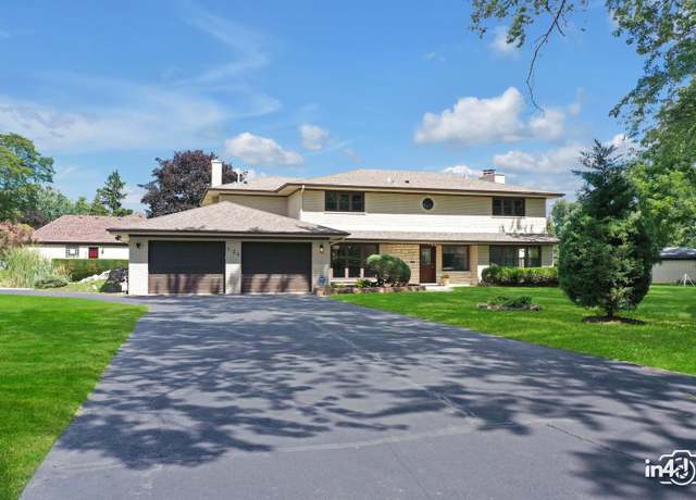 Property at 124 E Monterey Ave, Schaumburg, IL 60193, 6 beds, 4 baths