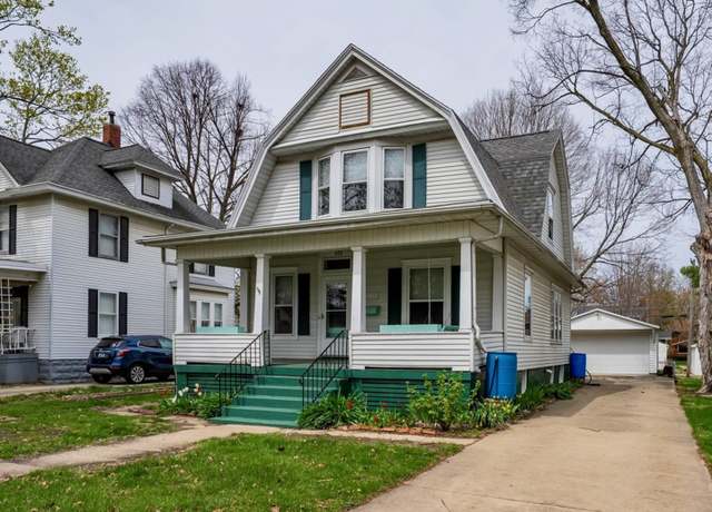 Property at 1910 E Taylor St, Bloomington, IL 61701, 3 beds, 1.5 baths