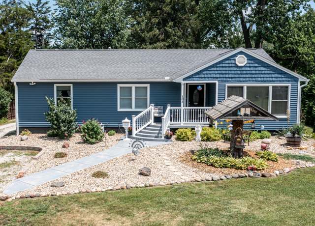 Property at 103 S Plum St, Princeton, IL 61356, 4 beds, 2 baths
