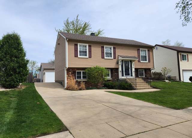 Property at 271 E Cleburne Ave, Bartlett, IL 60103, 3 beds, 2 baths