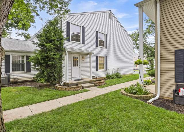 Property at 418 James Ct Unit B, Glendale Heights, IL 60139, 2 beds, 1 bath