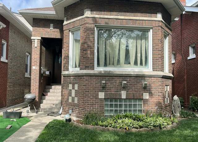 Property at 8216 S Rhodes Ave, Chicago, IL 60619, 6 beds, 1 bath