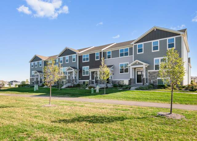 Property at 1008 Atterberg Rd, South Elgin, IL 60177, 3 beds, 2.5 baths