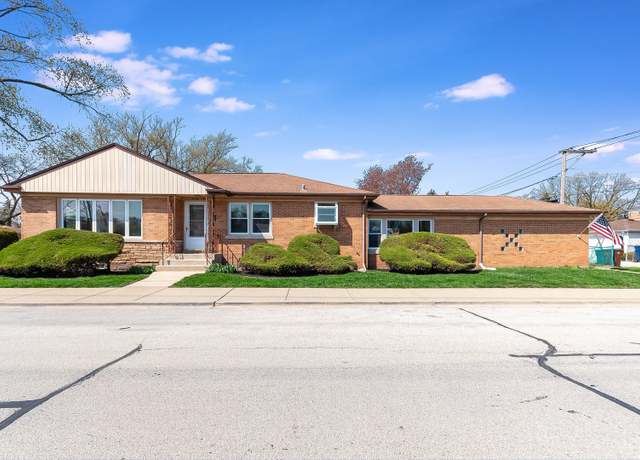 Property at 4150 Mulford St, Skokie, IL 60076, 2 beds, 2 baths