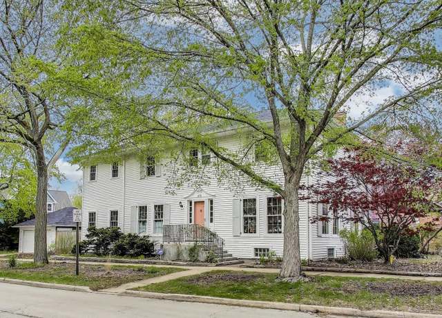 Property at 1105 Leonard Pl, Evanston, IL 60201, 4 beds, 3 baths