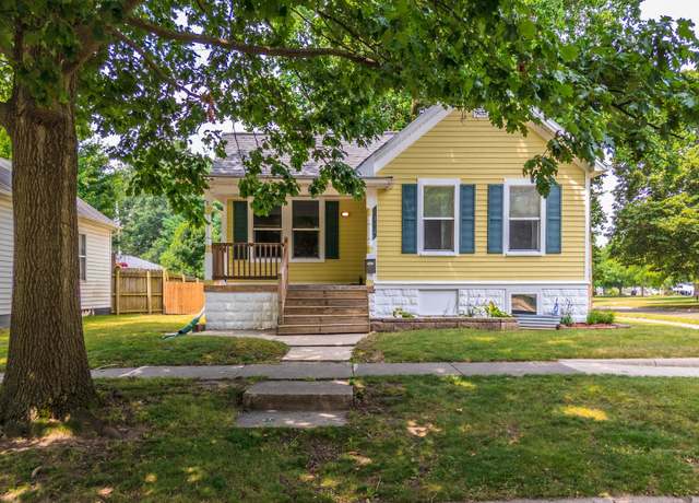 Property at 1312 N Morris Ave, Bloomington, IL 61701, 2 beds, 2 baths
