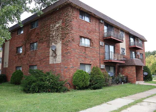 Property at 6338 W 99th Pl Unit 3SE, Oak Lawn, IL 60453, 2 beds, 1 bath