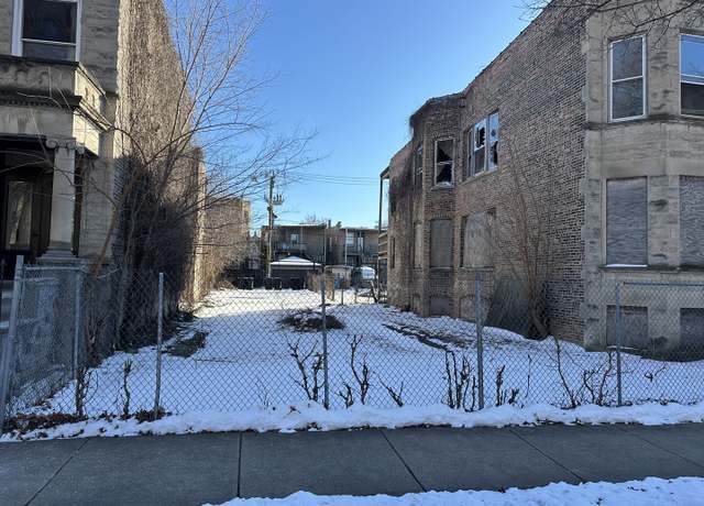 Property at 3823 W Gladys Ave, Chicago, IL 60624