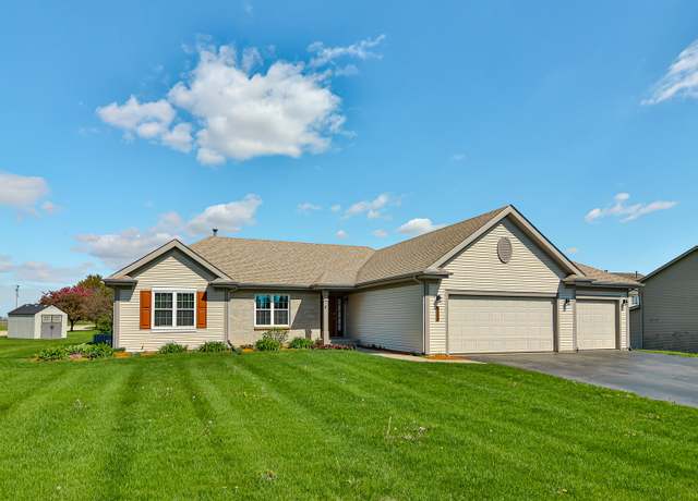 Property at 4795 Squaw Valley Dr, Caledonia, IL 61011, 3 beds, 2 baths