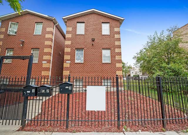 Property at 6139 S King Dr, Chicago, IL 60637, 12 beds, 6 baths