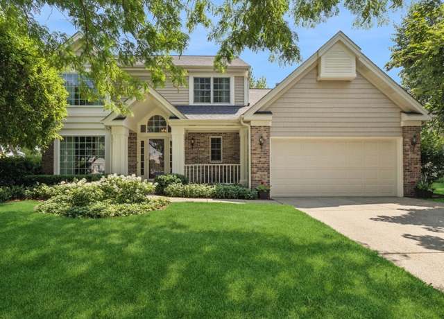 Property at 1274 Meadowlark Ln, Grayslake, IL 60030, 3 beds, 2.5 baths