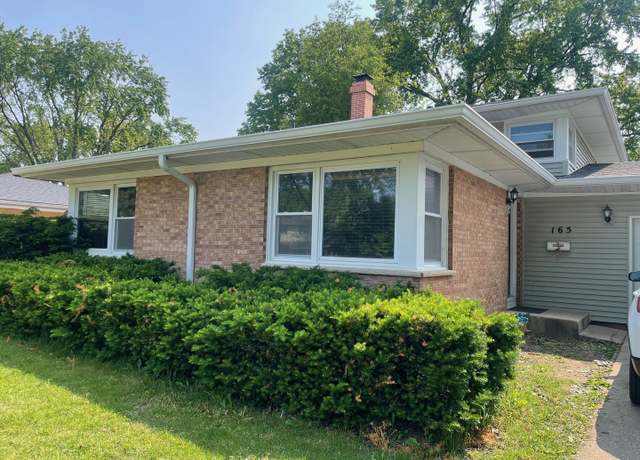 Property at 165 Kathleen Dr, Elgin, IL 60123, 3 beds, 1.5 baths