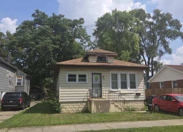 Property at 312 E 136th St, Chicago, IL 60827, 3 beds, 1.5 baths