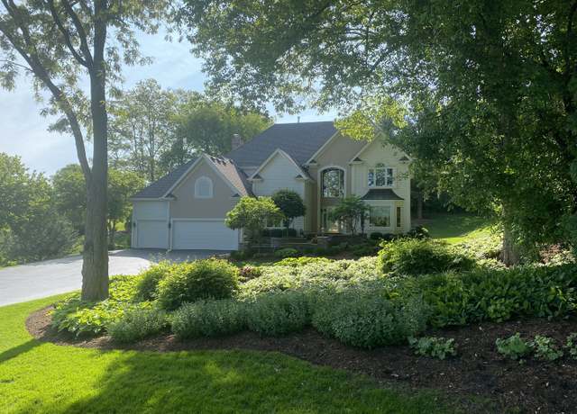 Property at 1312 Galloway Dr, Woodstock, IL 60098, 4 beds, 3 baths