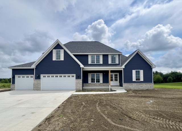 Property at 4701 Vahalla Dr, Champaign, IL 61822, 6 beds, 4.5 baths