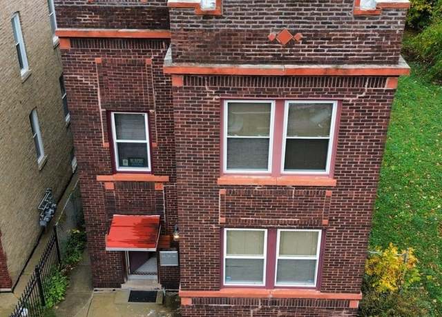 Property at 7805 S Loomis Blvd, Chicago, IL 60620, 5 beds, 3 baths