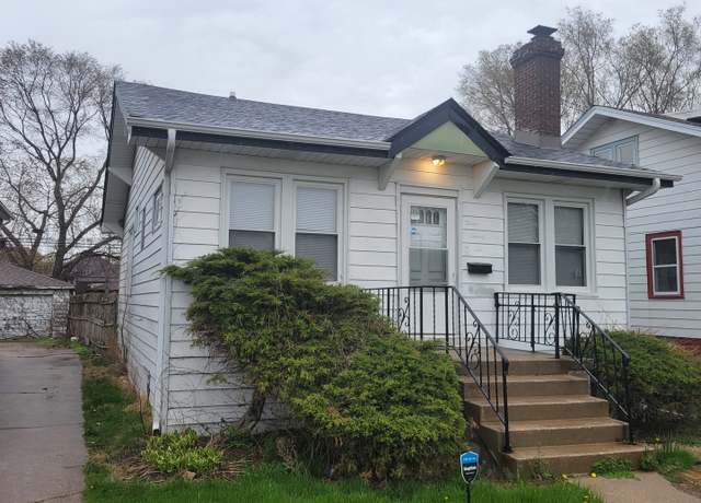 Property at 326 156th Pl, Calumet City, IL 60409, 2 beds, 1 bath