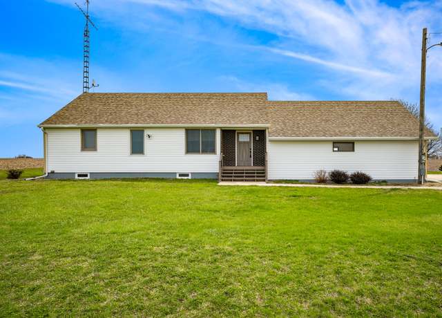 Property at 1540 E 950th Rd, Streator, IL 61364, 1 bed, 1.5 baths