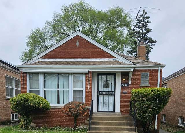 Property at 21 W 141st St, Riverdale, IL 60827, 2 beds, 1.5 baths