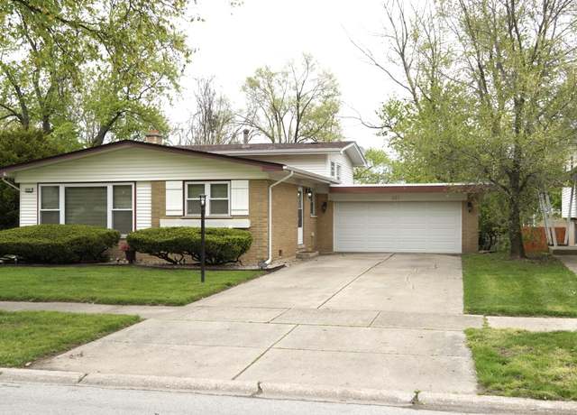 Property at 223 W Rainbow Dr, Glenwood, IL 60425, 3 beds, 2 baths
