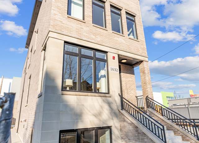 Property at 1636 W Wolfram St, Chicago, IL 60657, 5 beds, 4.5 baths