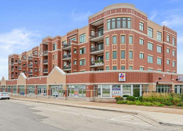 Property at 225 Main St #201, Roselle, IL 60172, 2 beds, 2 baths