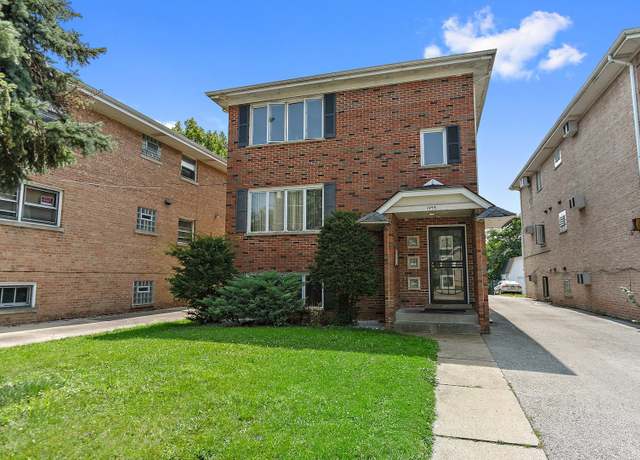 Property at Sign in for address, Blue Island, IL 60406, 8 beds, 4.5 baths