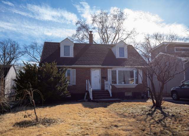 Property at 3907 Clearbrook Ave, Mchenry, IL 60050, 3 beds, 2 baths