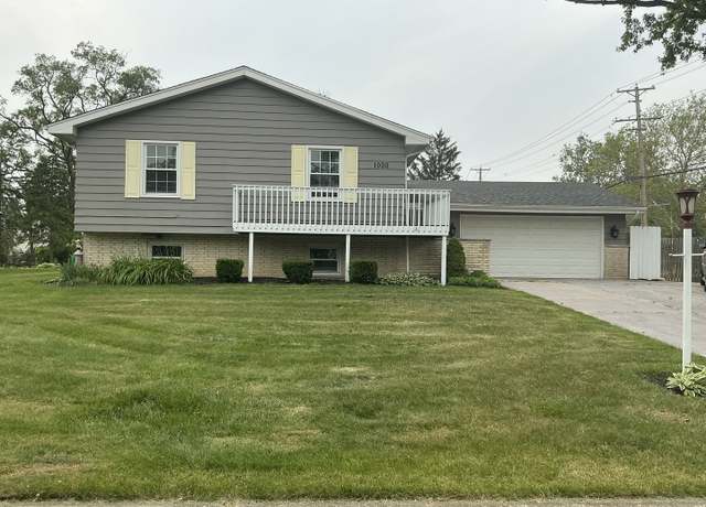 Property at 1000 S Ahrens Ave, Lombard, IL 60148, 4 beds, 3 baths
