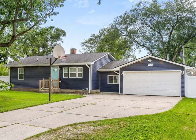 Property at 15824 S Collins Dr, Plainfield, IL 60544, 3 beds, 1 bath