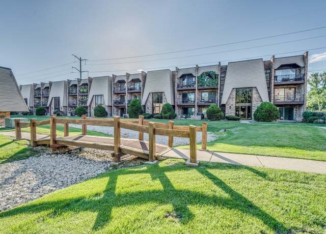 Property at 7306 Blackstone Ave #1, Justice, IL 60458, 2 beds, 1 bath
