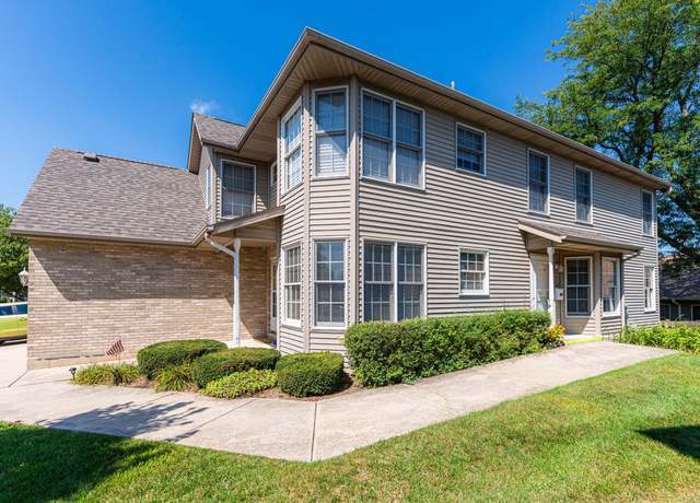 Property at 161 Mclaren Dr N, Sycamore, IL 60178, 2 beds, 2 baths