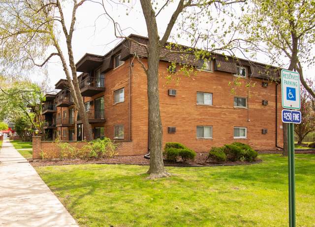 Property at 2340 186th St #7, Lansing, IL 60438, 1 bed, 1 bath