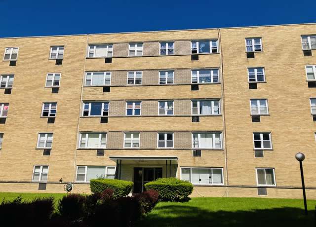 Property at 6161 N Hoyne Ave #404, Chicago, IL 60659, 1 bed, 1 bath