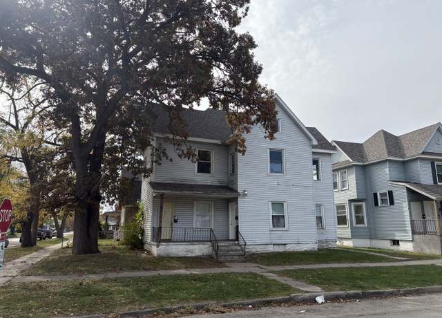 Property at 310 W Merchant St, Kankakee, IL 60901, 4 beds, 4 baths