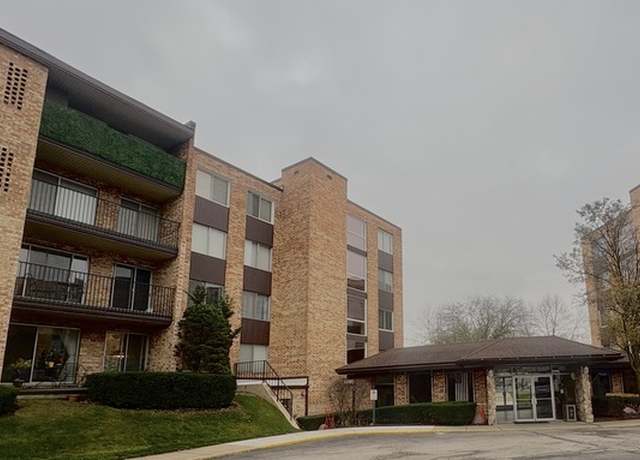 Property at 1103 S Hunt Club Dr #331, Mount Prospect, IL 60056, 3 beds, 2 baths