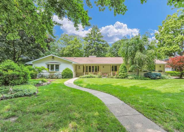 Property at 1711 Ridge Rd, Champaign, IL 61821, 4 beds, 2 baths