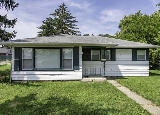 Property at 1724 Lyons Ct, Waukegan, IL 60085, 3 beds, 1 bath
