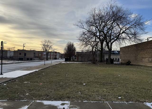 Property at 328 S Spaulding Ave, Chicago, IL 60624