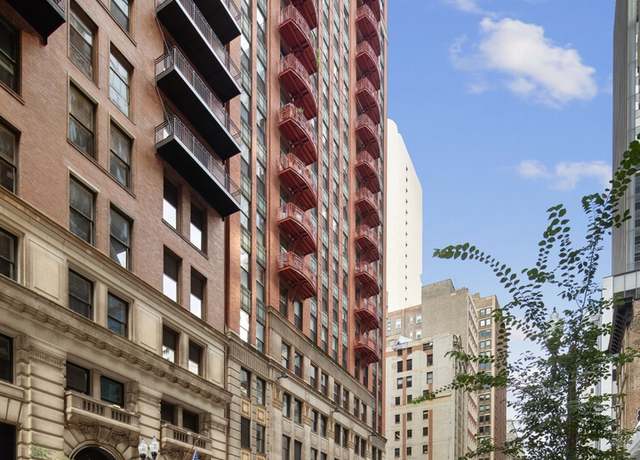 Property at 208 W Washington St #1801, Chicago, IL 60606, 1 bed, 1 bath