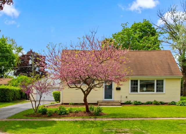 Property at 49 Burton Ave, Cary, IL 60013, 4 beds, 2.5 baths